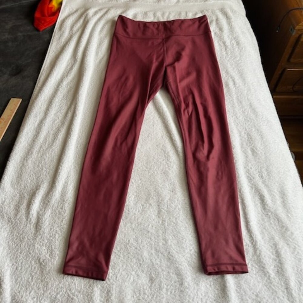 ZYIA Active Metallic Leggings Cranberry 28" Size 12 EPC